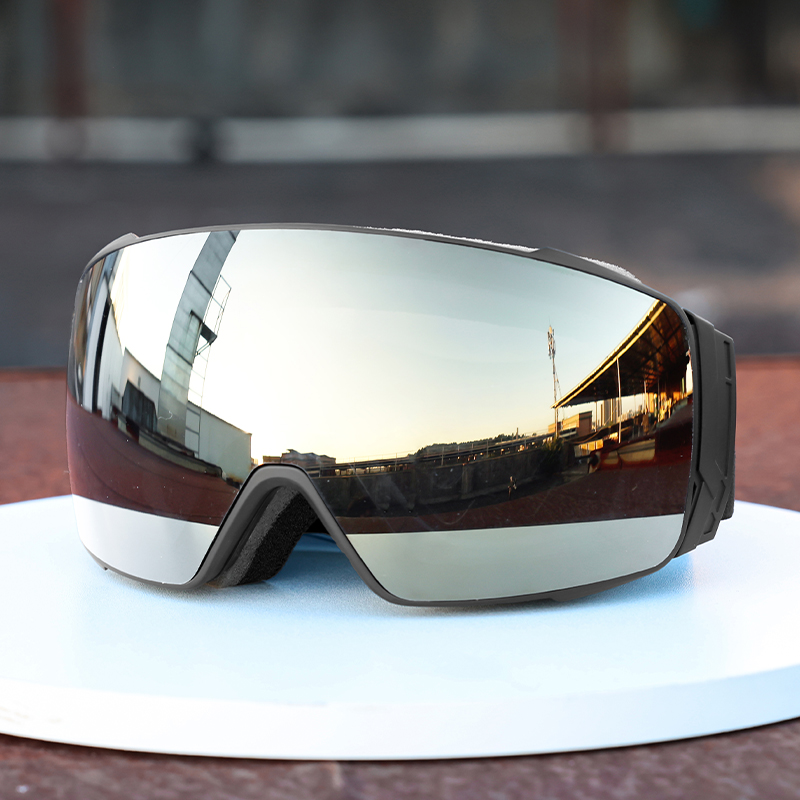How to Start a Sunglasses Business: A Complete Guide