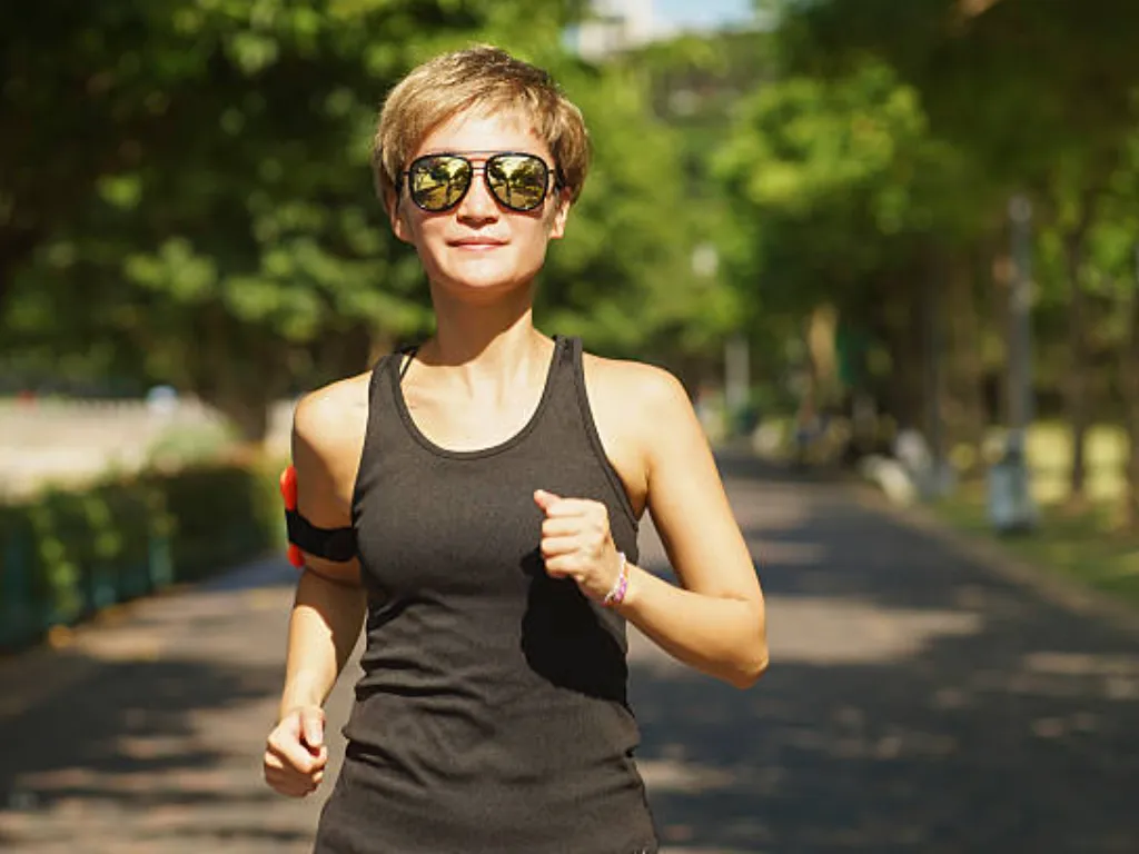 How to Choose Running Sunglasses That Don’t Slip or Fog