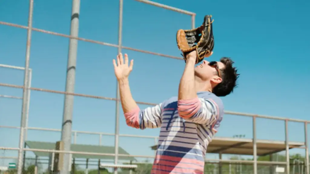 Choosing Baseball Sunglasses for Outfielders and Infielders: A Buyer’s Checklist