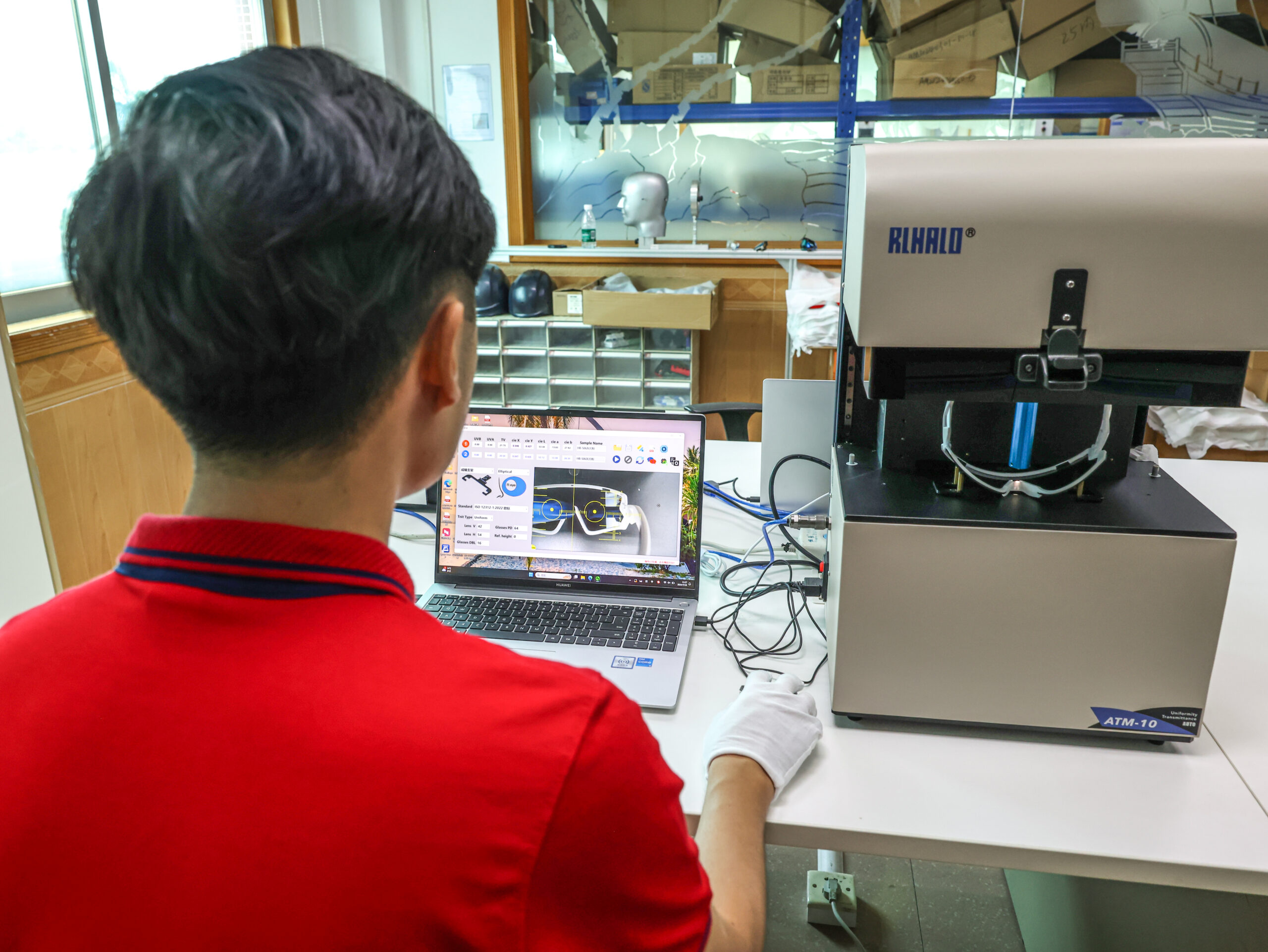 Quality testing of finished sunglasses